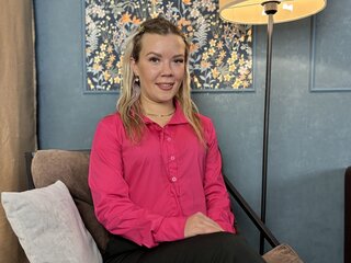 Show MiaNelly
